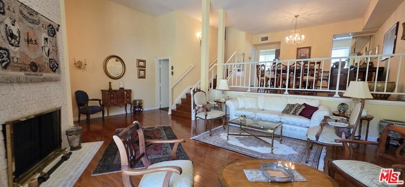 17707 Magnolia Boulevard