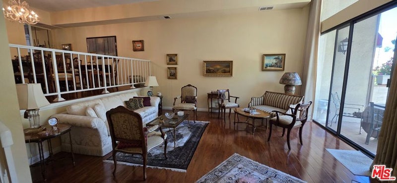 17707 Magnolia Boulevard
