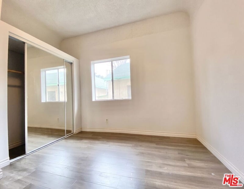 1419 W 36th Street