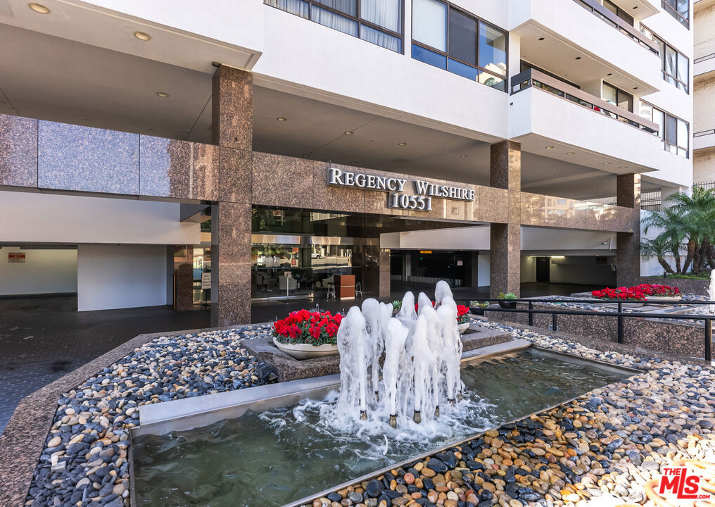 10551 Wilshire Boulevard 1002