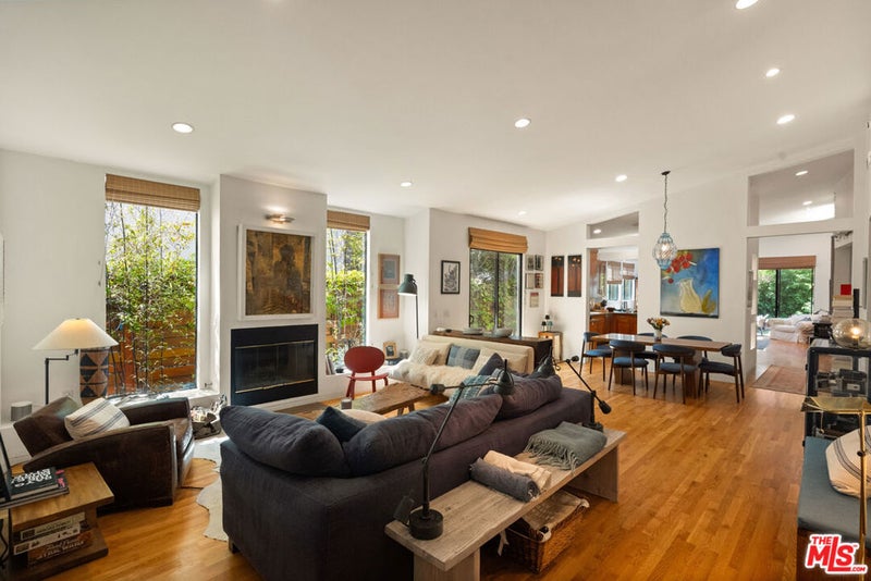 2005 Walnut Avenue