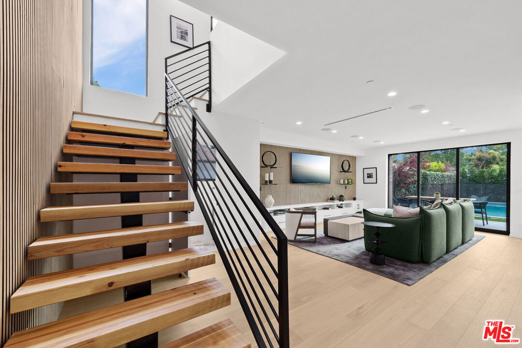 Properties 1 2631 Castle Heights Place
