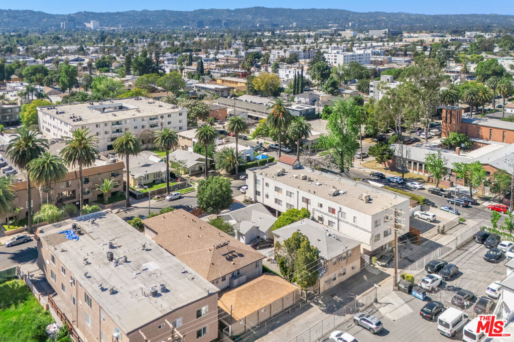 14643 Friar Street 6