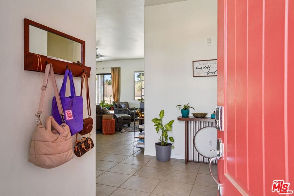 58055 Desert Gold Drive