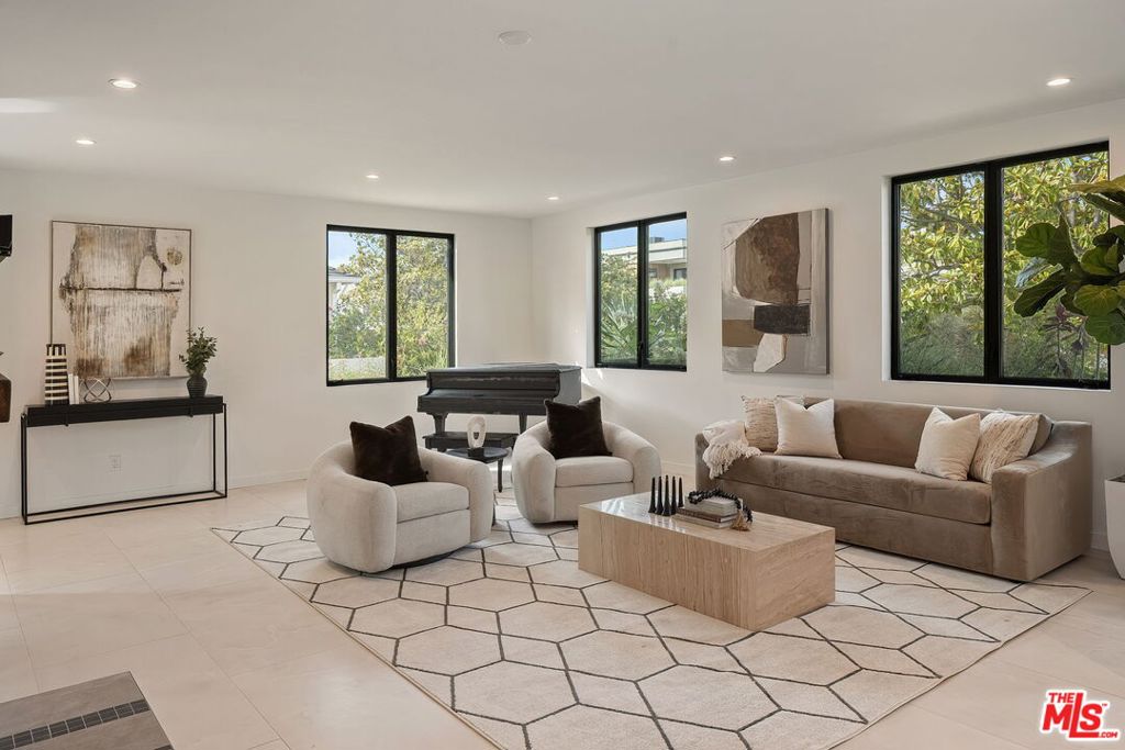 3401 Keeshen Drive