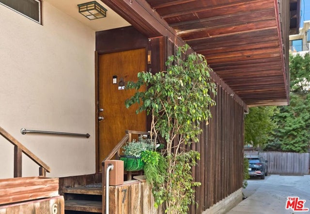 11616 Chenault Street 11 #11, Los Angeles