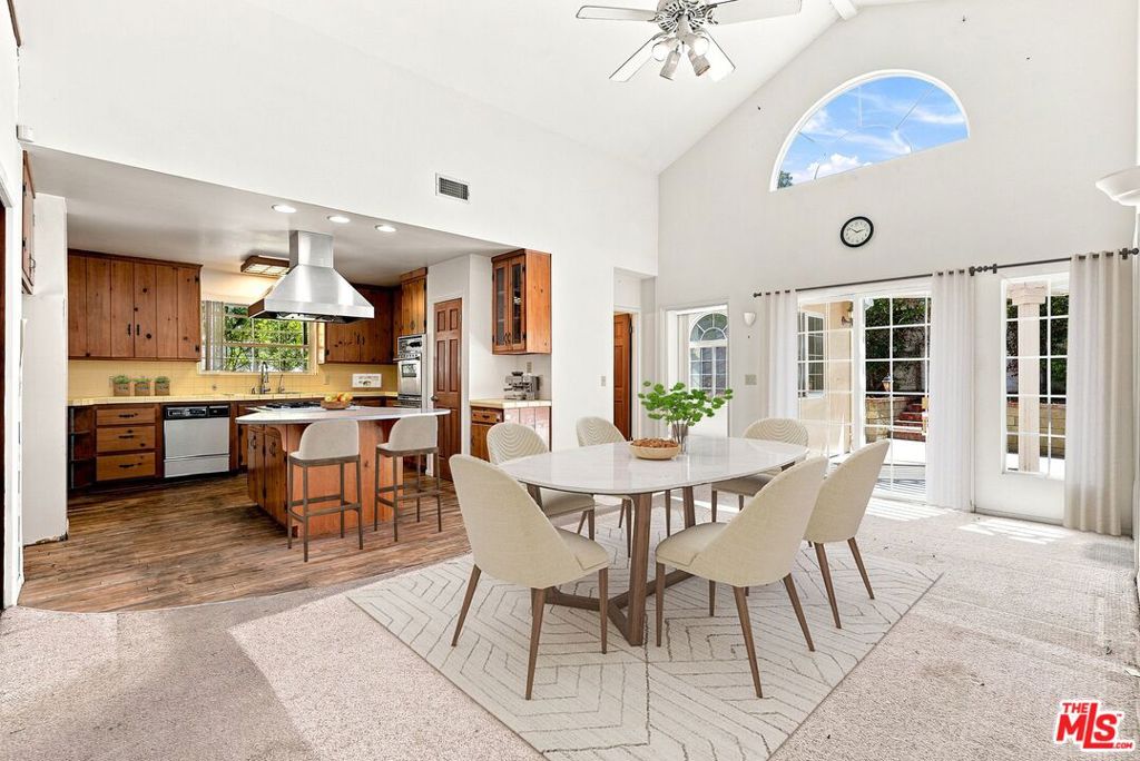 1409 Thayer Avenue