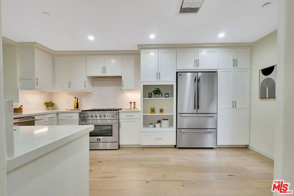 5831 Seawalk Drive 117