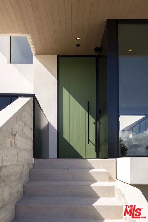 5208 Sanchez Drive