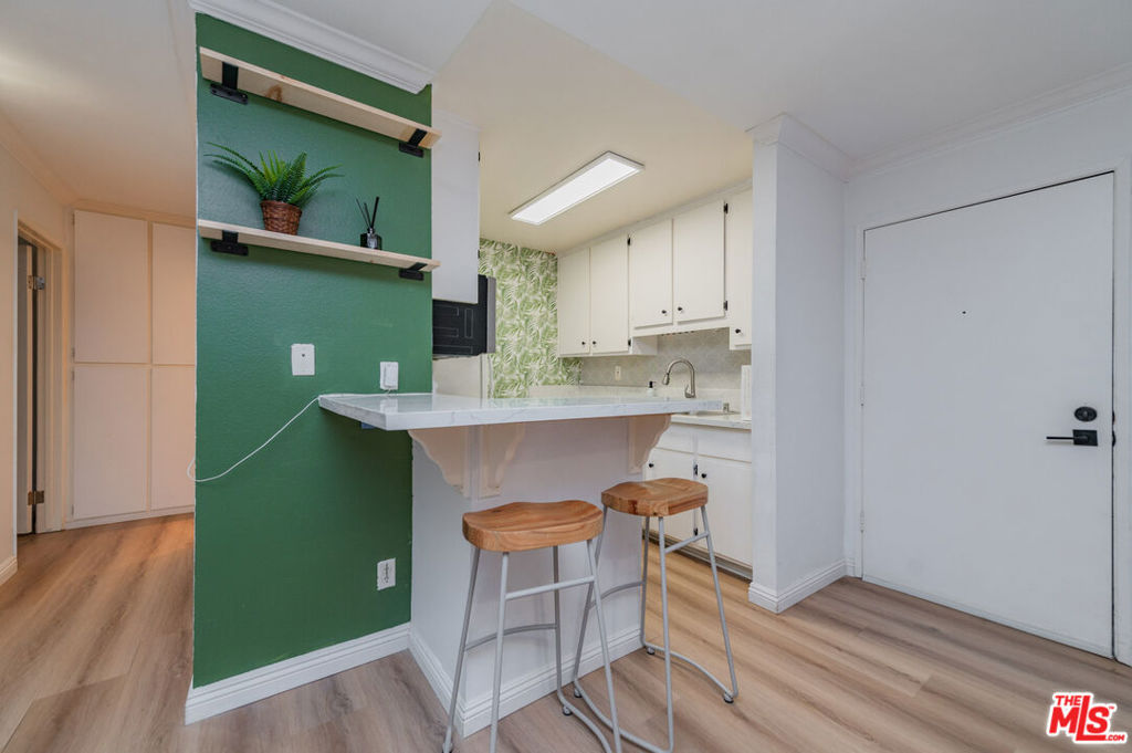 3605 W Hidden Lane 305