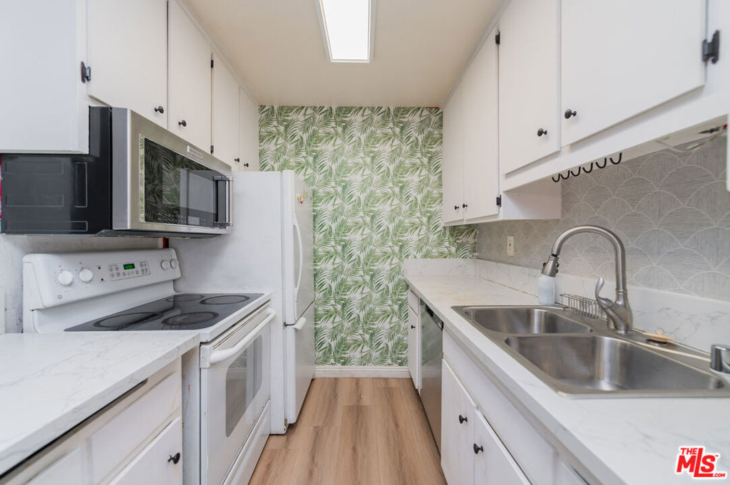 3605 W Hidden Lane 305