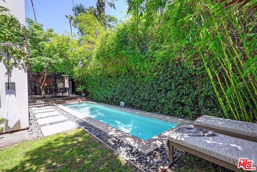 1434 Coronado Terrace