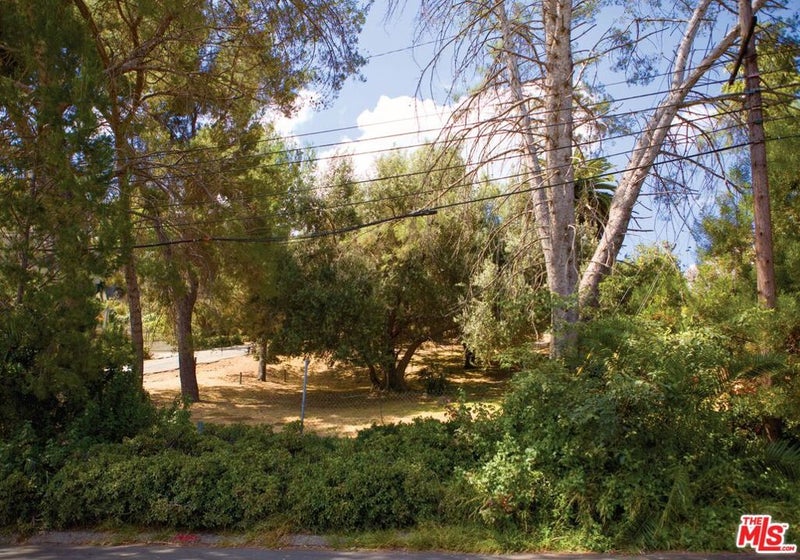 1204 Lilac Place