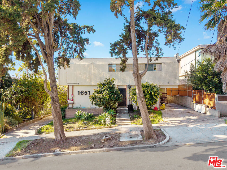 1651 Golden Gate Avenue