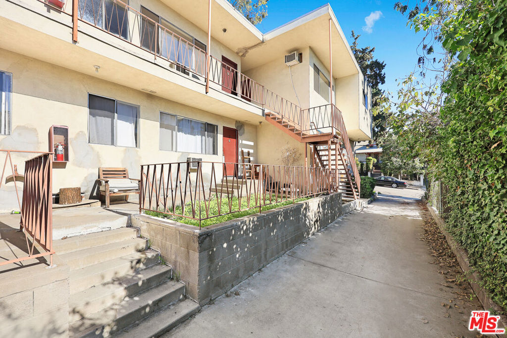 1651 Golden Gate Avenue