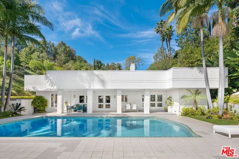 1166 San Ysidro Drive Beverly Hills CA 90210