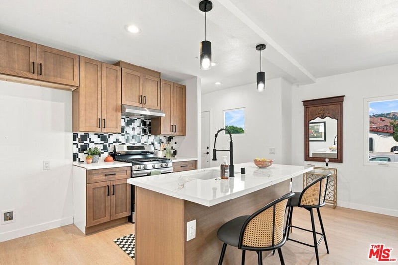 575 W Ave 28
