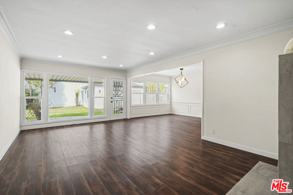 5735 Bowesfield Street