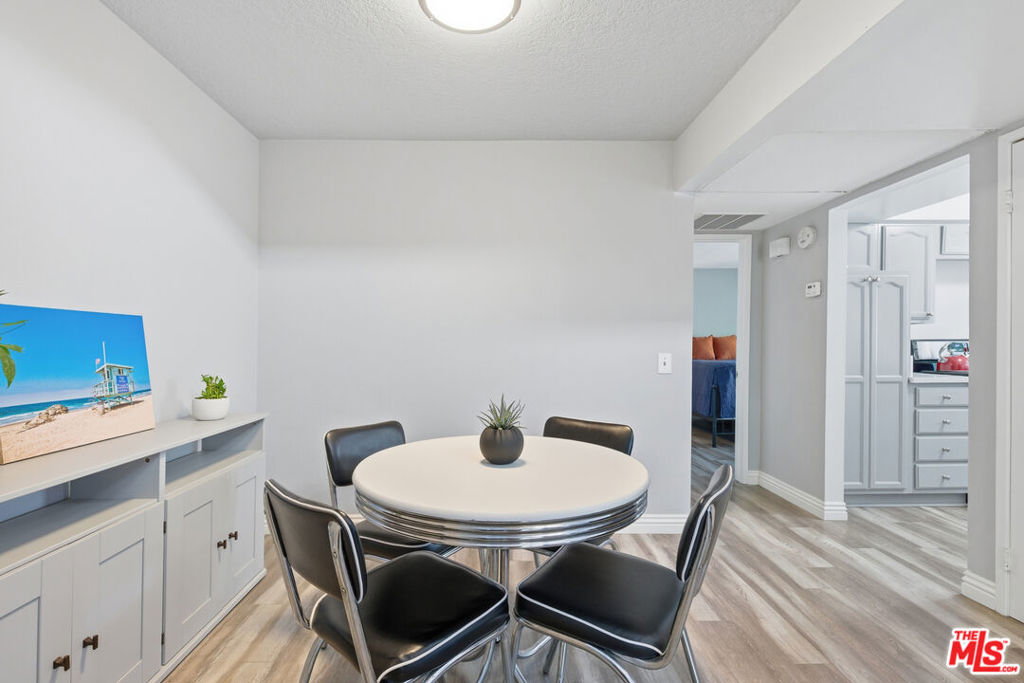 8221 Langdon Avenue 201