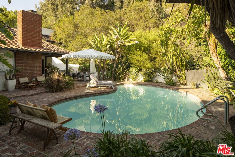 2630 Laurel Pass