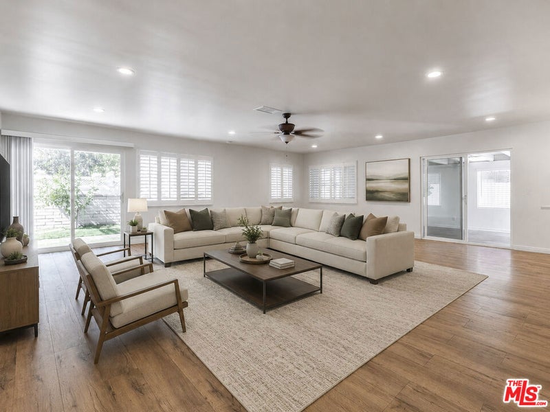 4923 Burgoyne Lane