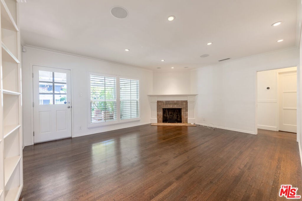 11350 Albata Street