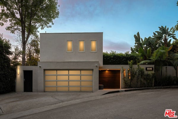 9340 READCREST DR, BEVERLY HILLS, CA 90210 - Image 8b8a06128d3d7f2ca482d63eeb4dc37b/380016172