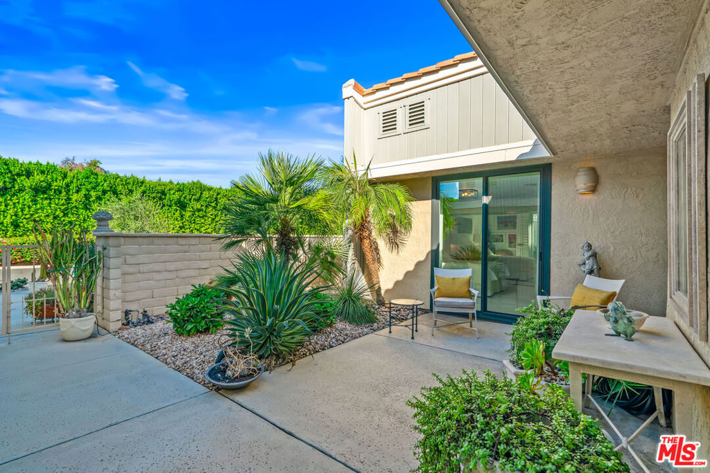 72325 Roxbury Drive