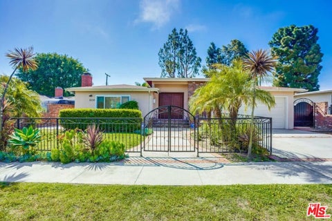 Photo of 7230 W 90Th Street, Los Angeles, CA 90045 (MLS # 26870811)