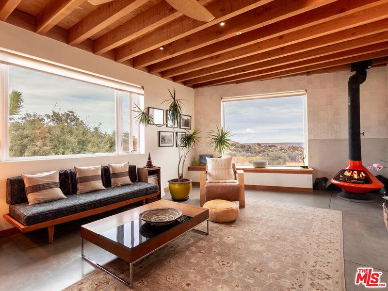 51195 Geronimo Trail