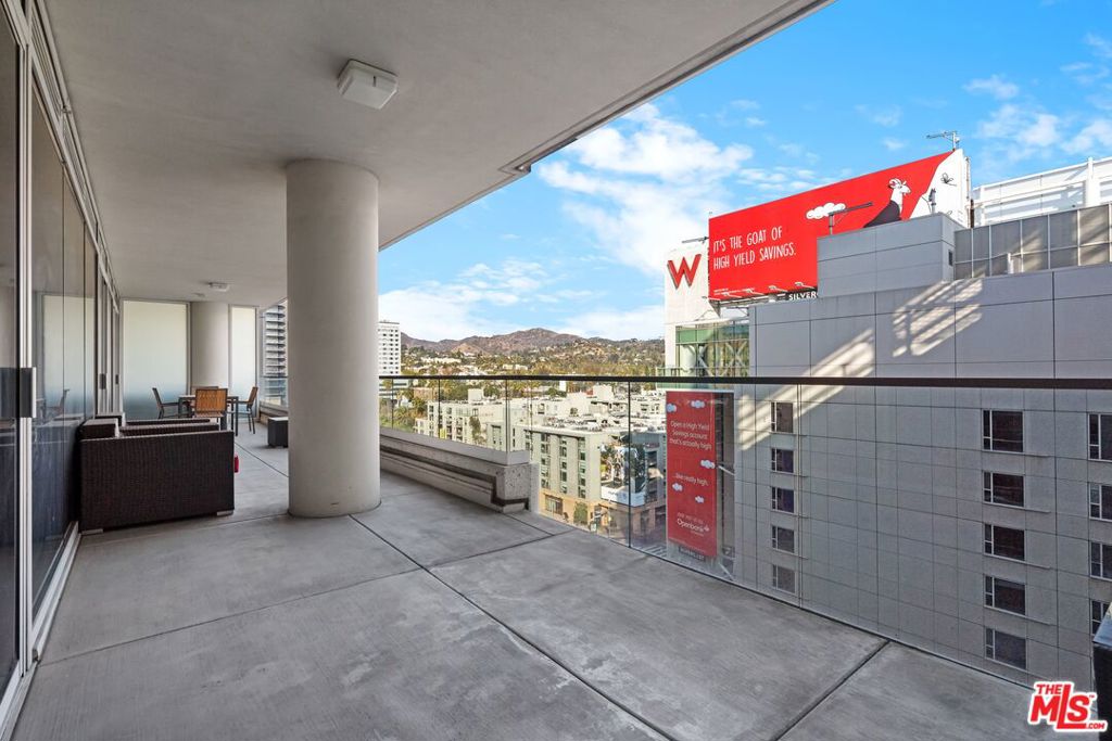 6250 Hollywood Boulevard 12B