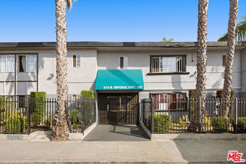 819 W Imperial Highway