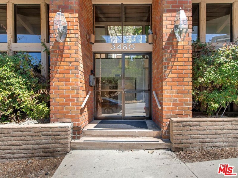 3480 Barham Boulevard 325
