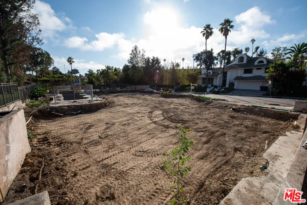 Pacific Palisades, California 90272, United States, ,Land,Active,208137