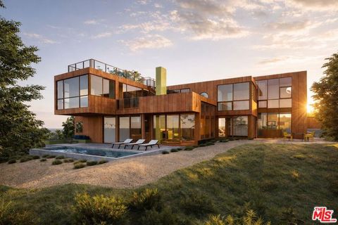 630 Palmera Avenue Pacific Palisades CA 90272