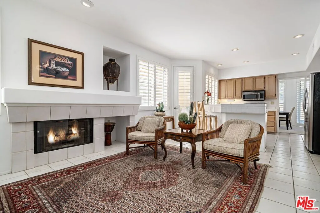 Cathedral City, California 92234, United States, 3 Bedrooms Bedrooms, ,4 BathroomsBathrooms,Residential,Pending,184047