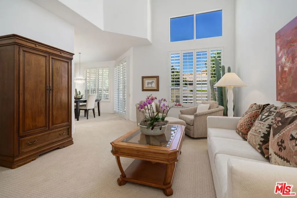 Cathedral City, California 92234, United States, 3 Bedrooms Bedrooms, ,4 BathroomsBathrooms,Residential,Pending,184047