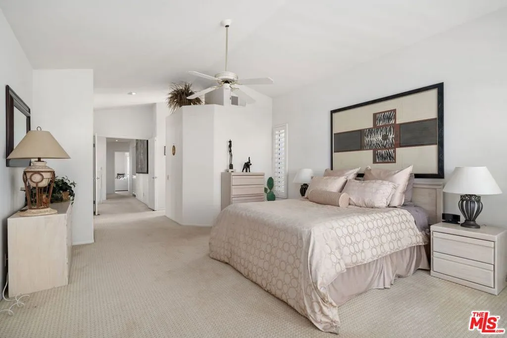 Cathedral City, California 92234, United States, 3 Bedrooms Bedrooms, ,4 BathroomsBathrooms,Residential,Pending,184047