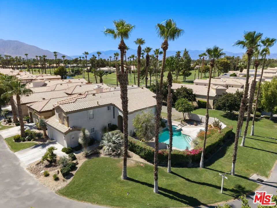 Cathedral City, California 92234, United States, 3 Bedrooms Bedrooms, ,4 BathroomsBathrooms,Residential,Pending,184047