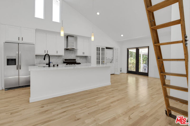 1878 Echo Park Avenue