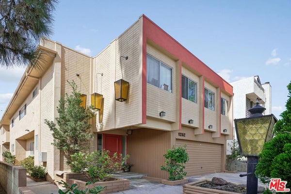 1252 23RD ST, SANTA MONICA, CA 90404 - Image 8d1d6bcaf4ea1fa621702f23b435b4c2/3017453274