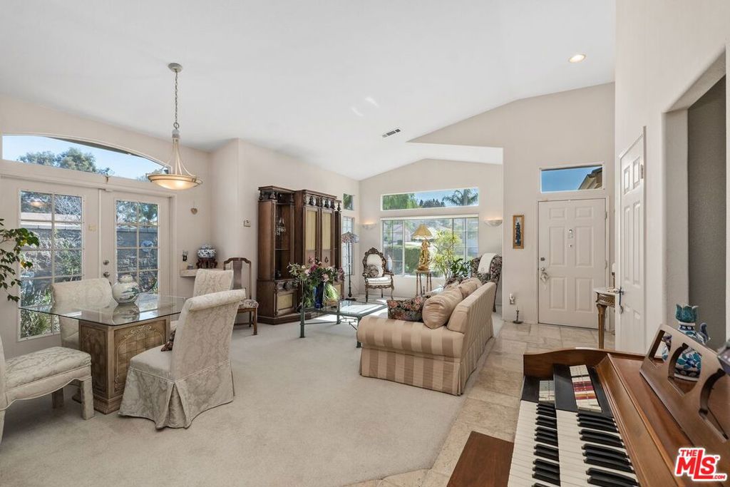 435 Rembrandt Drive
