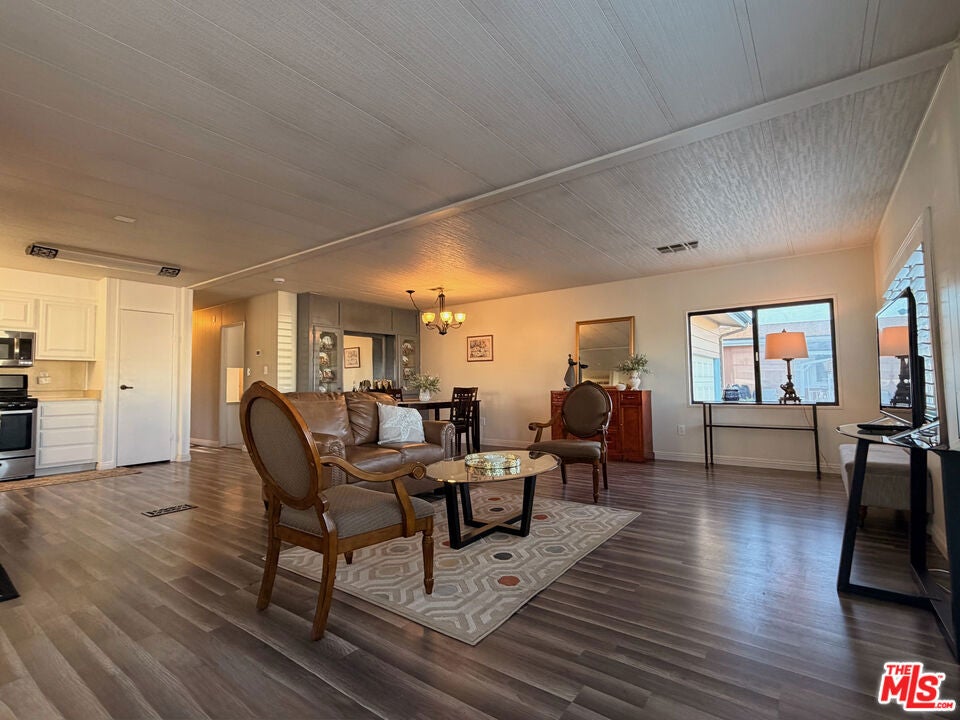 68 Poinsettia Gardens Drive 68