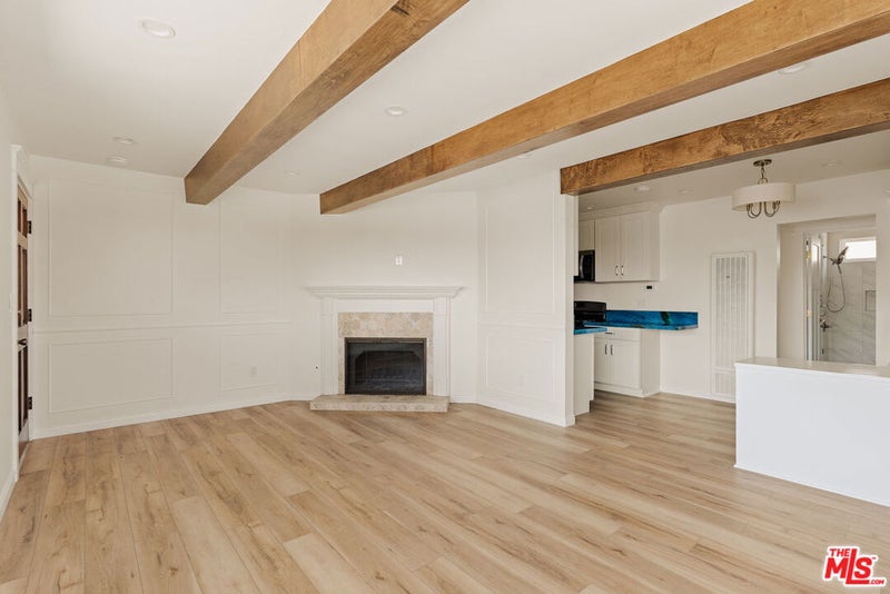 1466 Manhattan Beach Boulevard 4