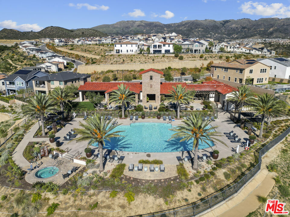 21230 W Wildflower Way