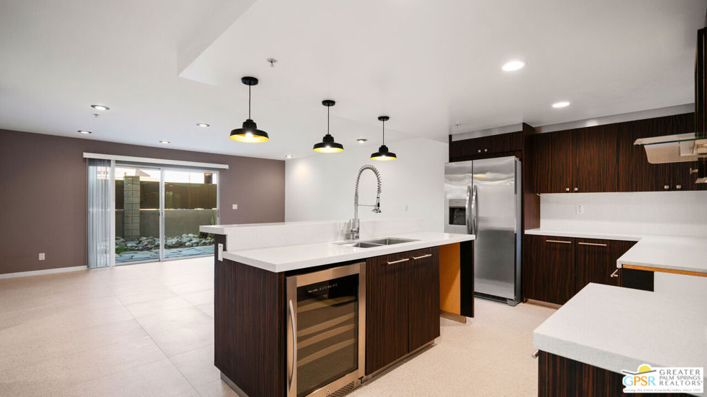 588 E San Lorenzo Road 104