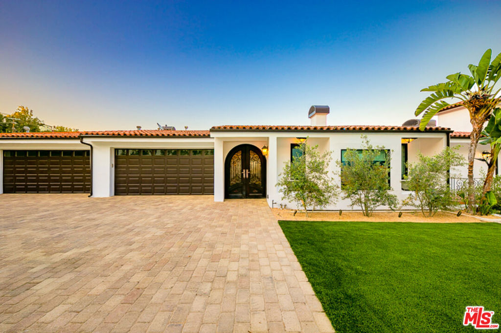 Properties 4 4733 Bonvue Avenue
