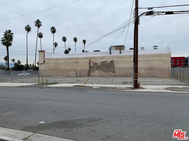 3800 Commerce Street