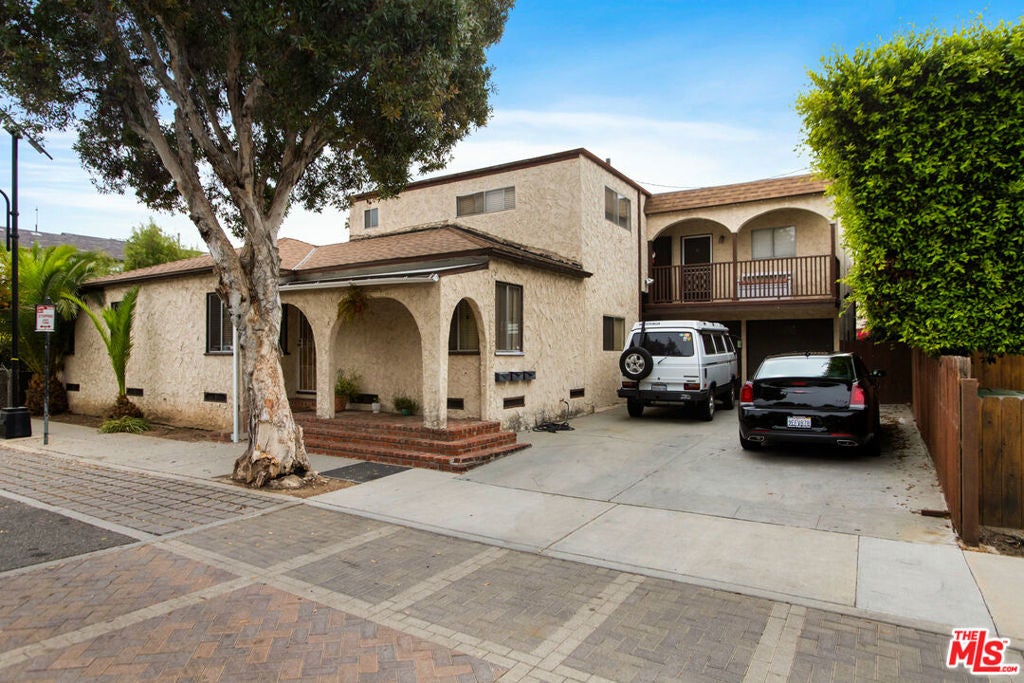 802 Ozone Street