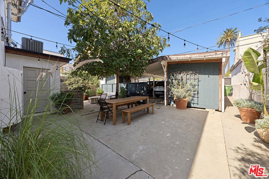 331 Brooks Ave 4